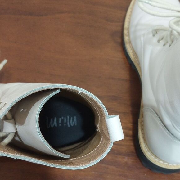 Mi.iM Combat Booties in Bone, size 6.5 - Picture 9 of 10